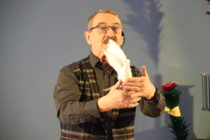Zdjęcia z występu iluzjonisty w ŚDP Wola Zachariaszowska